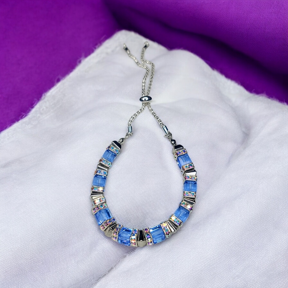 Elegant Blue and Silver Necklace